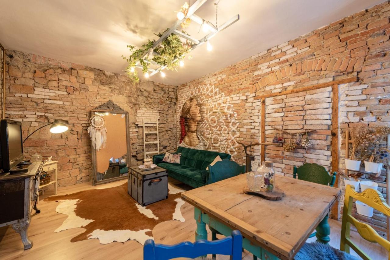 Accommodation At The Folklore Apartment Братислава Экстерьер фото