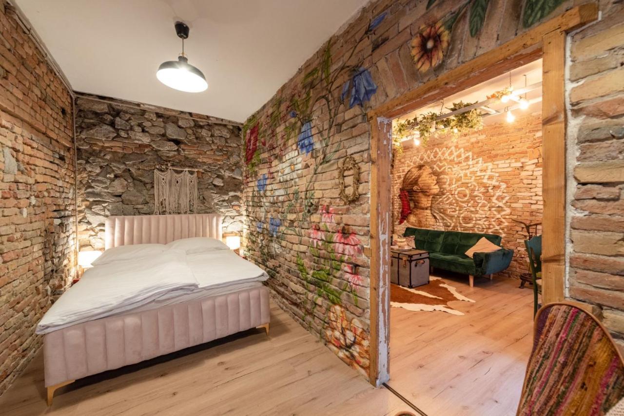 Accommodation At The Folklore Apartment Братислава Экстерьер фото