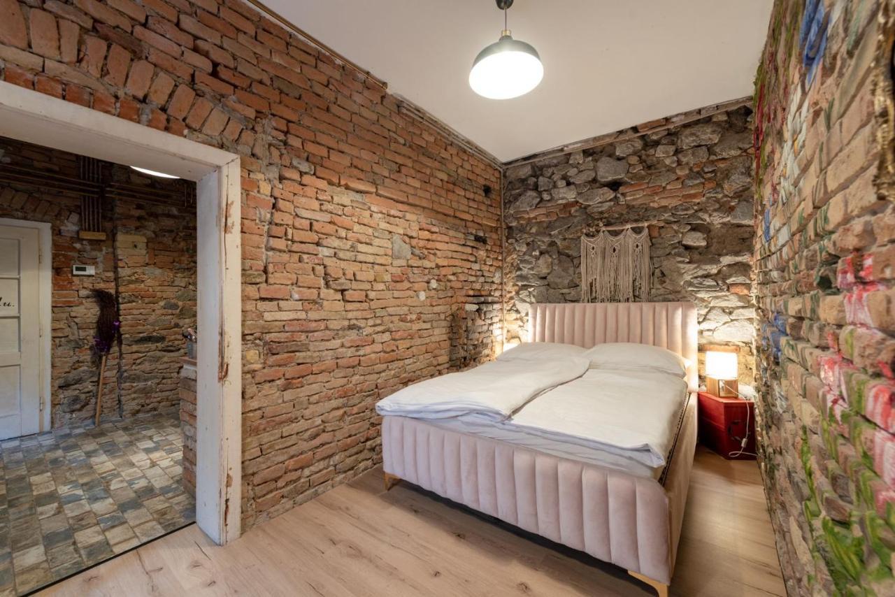 Accommodation At The Folklore Apartment Братислава Экстерьер фото