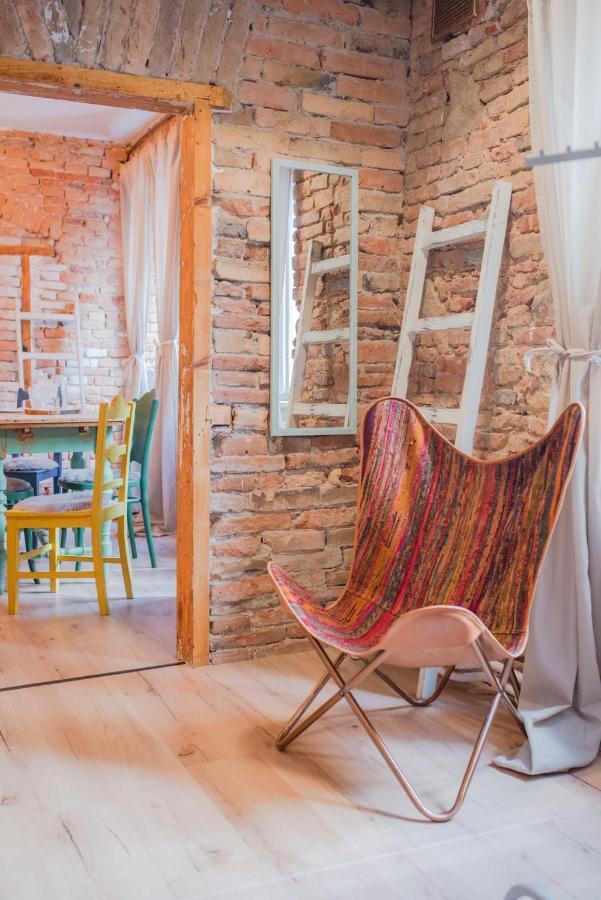Accommodation At The Folklore Apartment Братислава Экстерьер фото